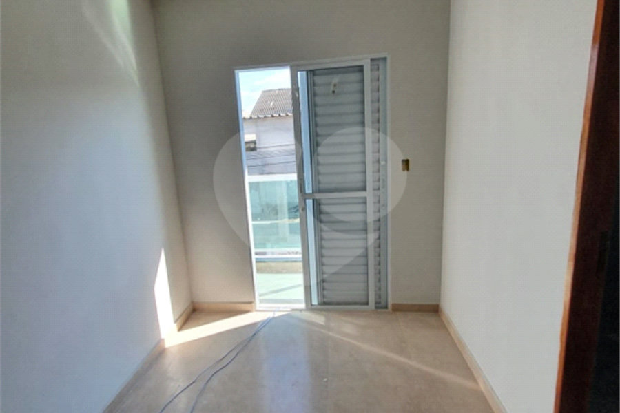 Casa à venda com 3 suítes em Vila Maricy, Guarulhos, SP