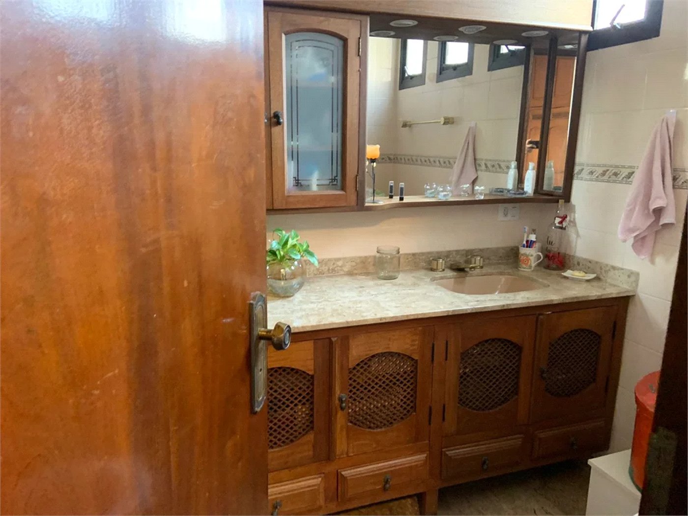 Apartamento à venda com 4 quartos, sendo 3 suítes,  em Pinheiros, São Paulo, SP