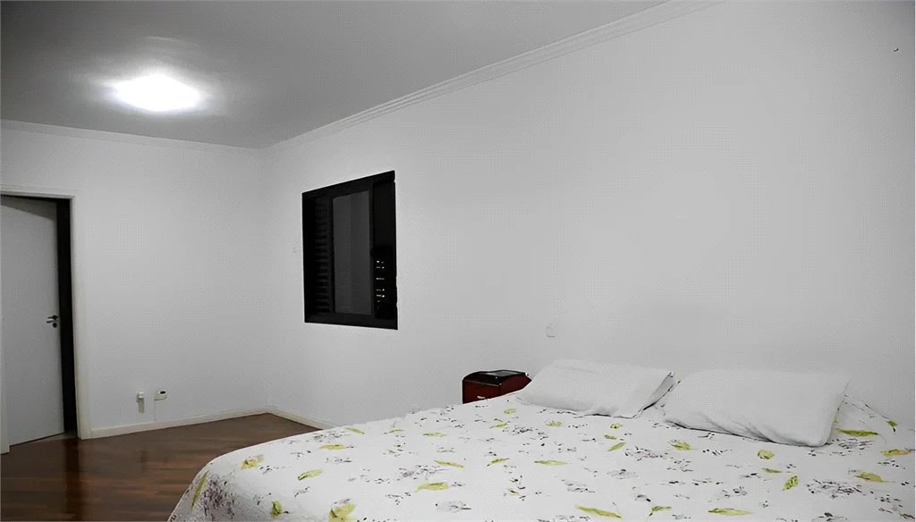 Apartamento à venda com 4 quartos, sendo 3 suítes, em Real Parque, São Paulo, SP