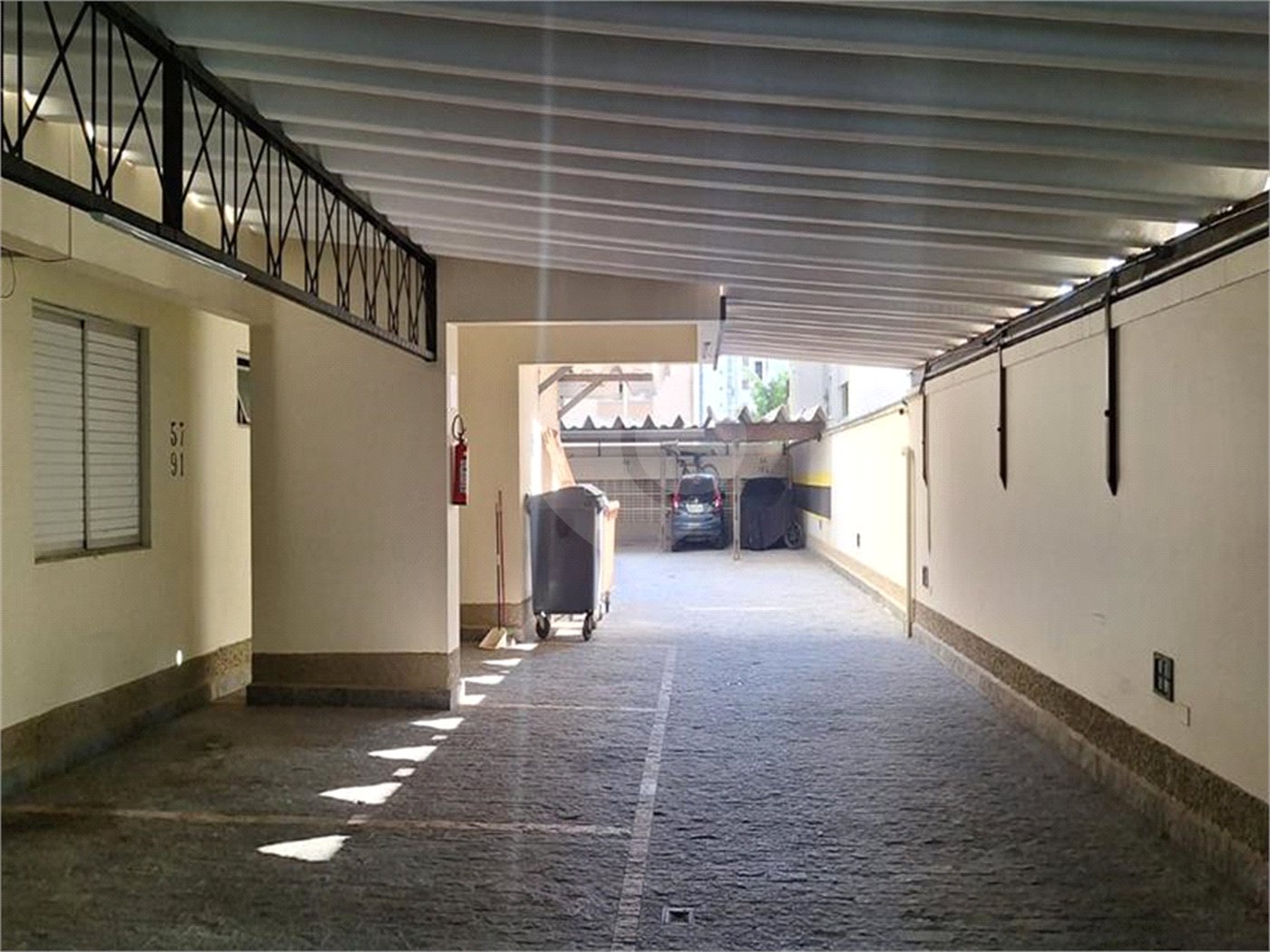 Apartamento à venda com 3 quartos, sendo 1 suíte, em Indianópolis, São Paulo, SP