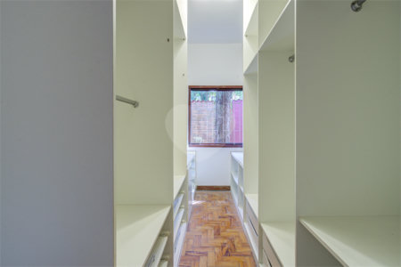 Casa Térrea à venda ou para alugar com 5 quartos, sendo 1 suíte, em Jardim Marajoara, São Paulo, SP
