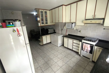 Casa à venda com 5 quartos, sendo 2 suítes, em Jardim Umarizal, São Paulo, SP
