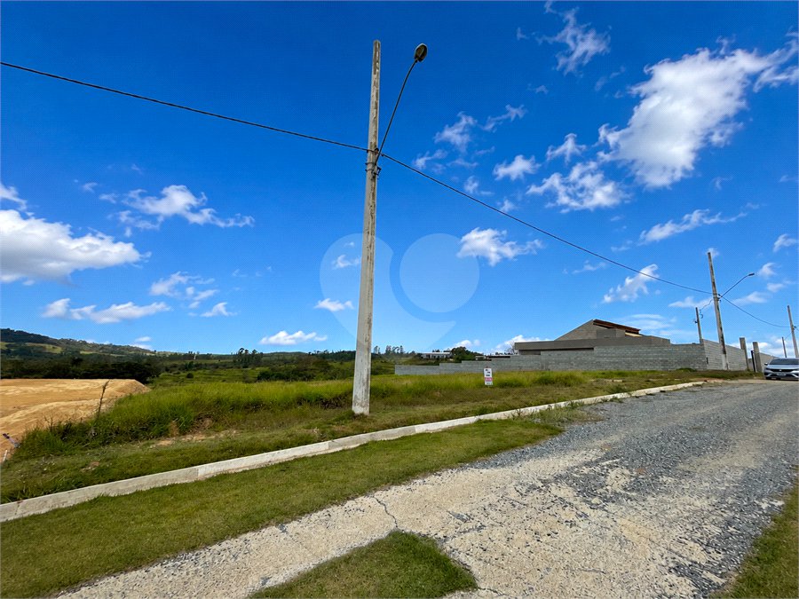 Terreno à venda no condomínio Valle dos Cervos 1, Araçoiaba da Serra - SP