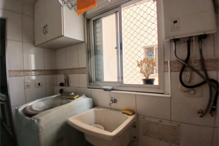 Apartamento à venda com 3 quartos, sendo 1 suíte,  em Jardim Brasil, São Roque, SP