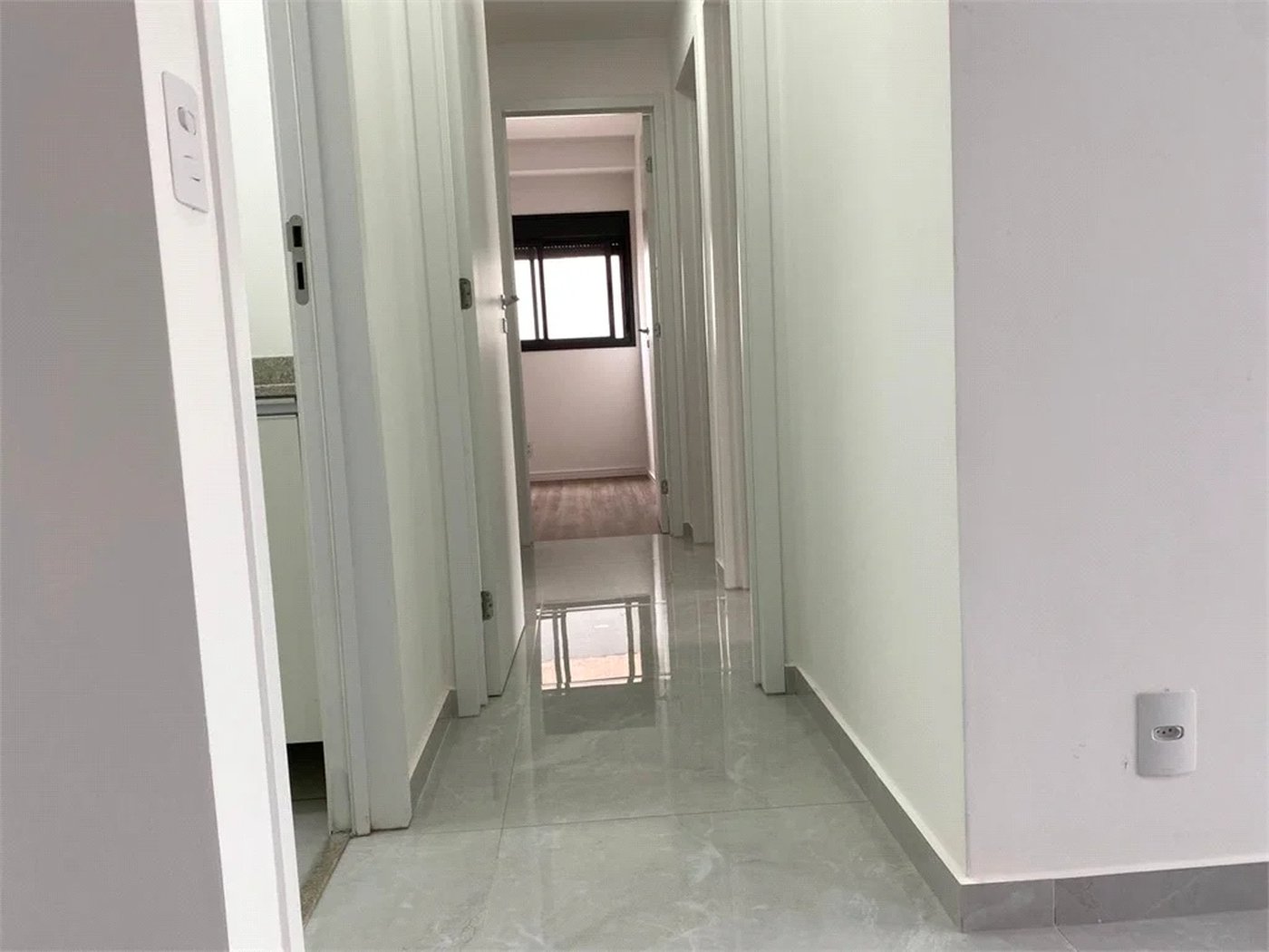 Apartamento à venda com 2 quartos, sendo 1 suíte,  em Jardim das Acácias, São Paulo, SP