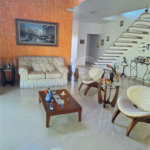 Casa à venda com 4 suítes no condomínio Bougainville, Peruíbe - SP