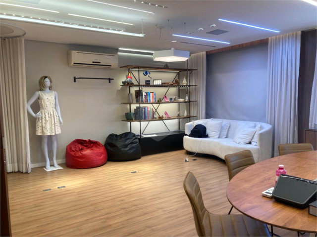 Sala à venda em Jardim Europa, São Paulo, SP