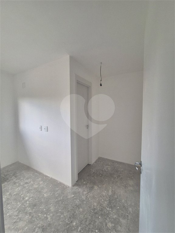 Apartamento à venda com 3 quartos, sendo 1 suíte, em Vila Anastácio, São Paulo, SP
