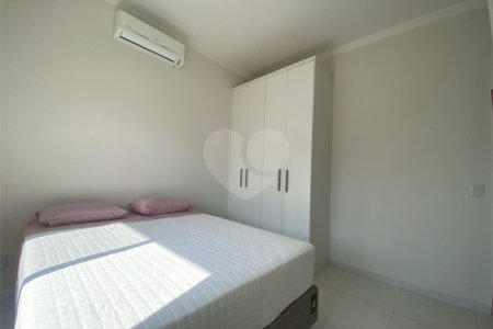 Casa à venda com 3 suítes no condomínio Palmeiras Imperiais, Salto - SP
