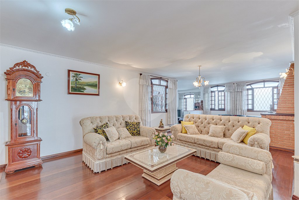 Casa Térrea à venda com 4 quartos, sendo 1 suíte, em Jardim Prudência, São Paulo, SP