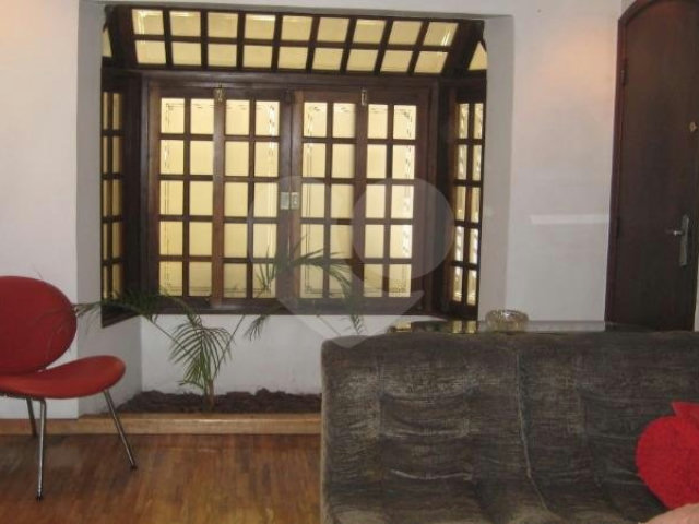Casa à venda com 3 quartos, sendo 1 suíte,  em Saúde, São Paulo, SP