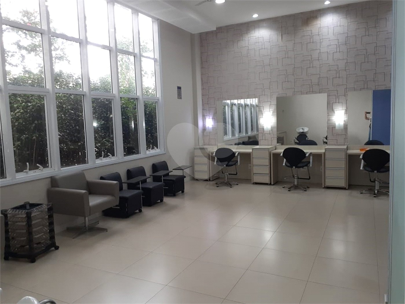 Apartamento à venda com 2 quartos, sendo 1 suíte,  em Vila Leonor, São Paulo, SP