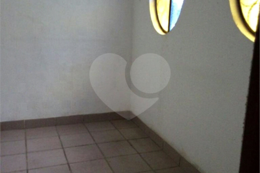 Sobrado à venda com 4 quartos em Jardim Ana Maria, Santo André, SP