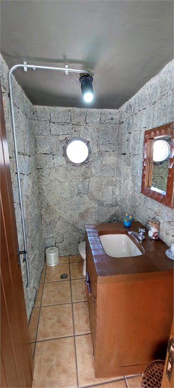 Casa à venda com 3 quartos, sendo 2 suítes, no condomínio Alpes de Caieiras, Caieiras - SP