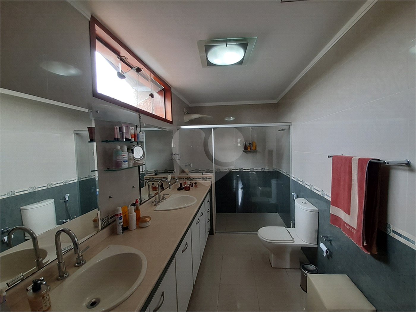 Casa à venda com 4 quartos, sendo 2 suítes,  em Jardim Floresta, São Paulo, SP