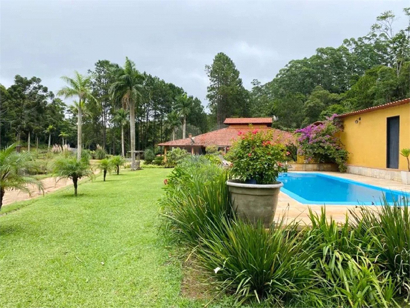 Fazenda à venda com 8 quartos em Do Carmo (canguera), São Roque, SP