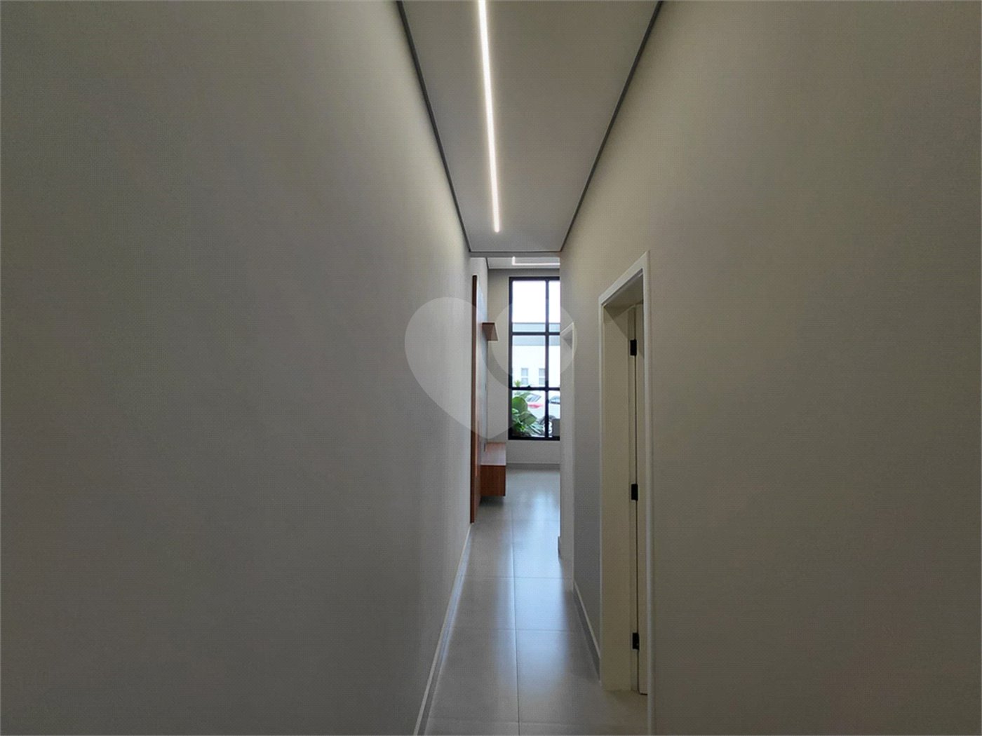 Casa à venda com 3 quartos, sendo 1 suíte, no condomínio Park Real Indaiatuba, Indaiatuba - SP