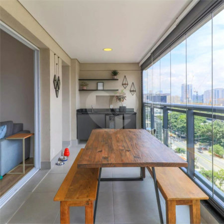 Apartamento à venda com 2 quartos, sendo 1 suíte,  em Chácara Santo Antônio, São Paulo, SP