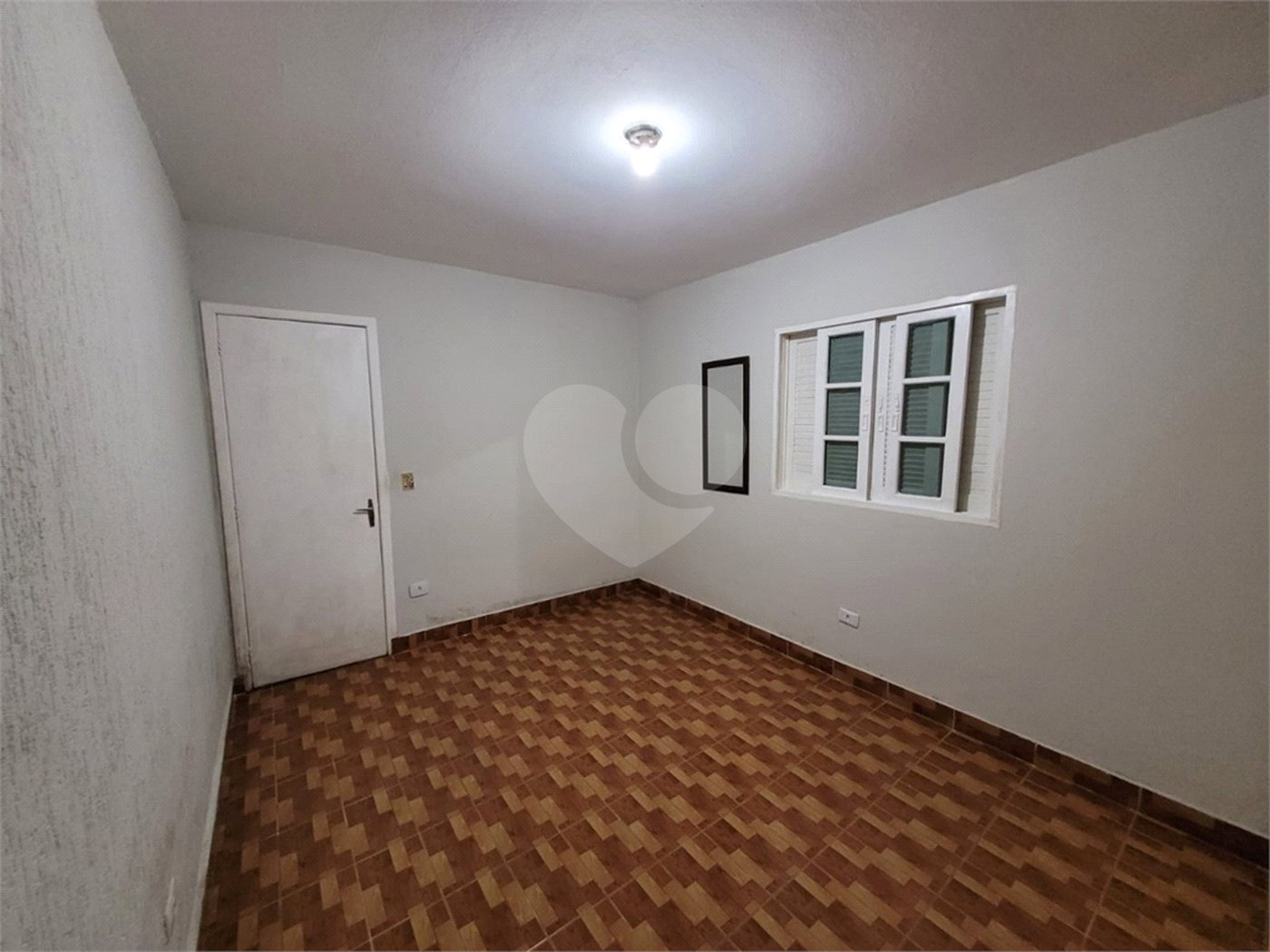 Sobrado à venda com 4 quartos em Vila Jurema, Ferraz de Vasconcelos, SP