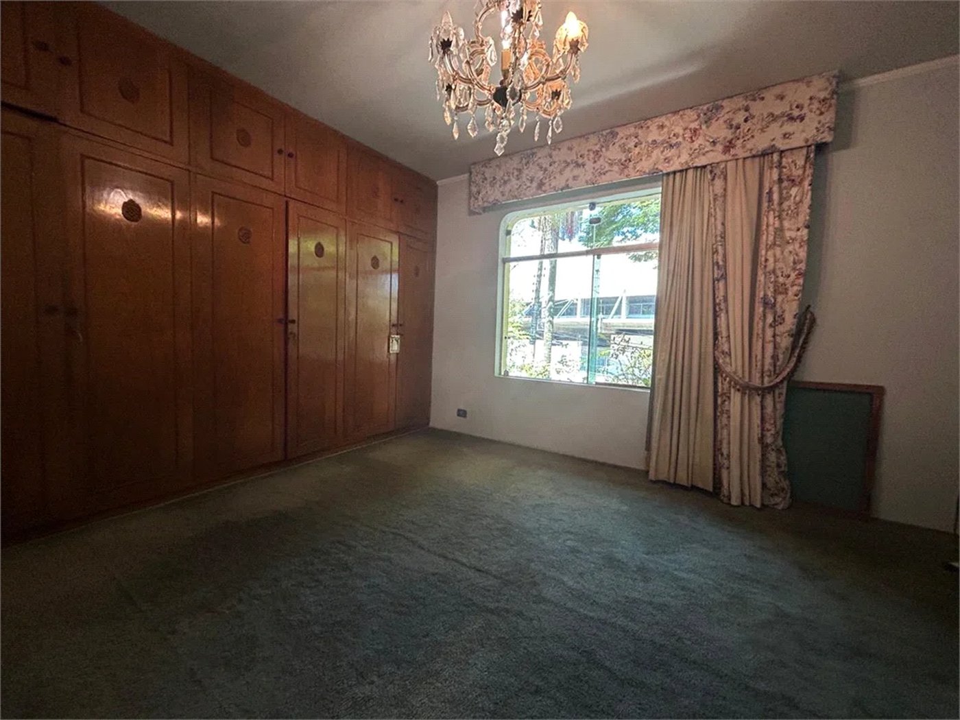 Casa à venda ou para alugar com 3 suítes em Jardim Guedala, São Paulo, SP