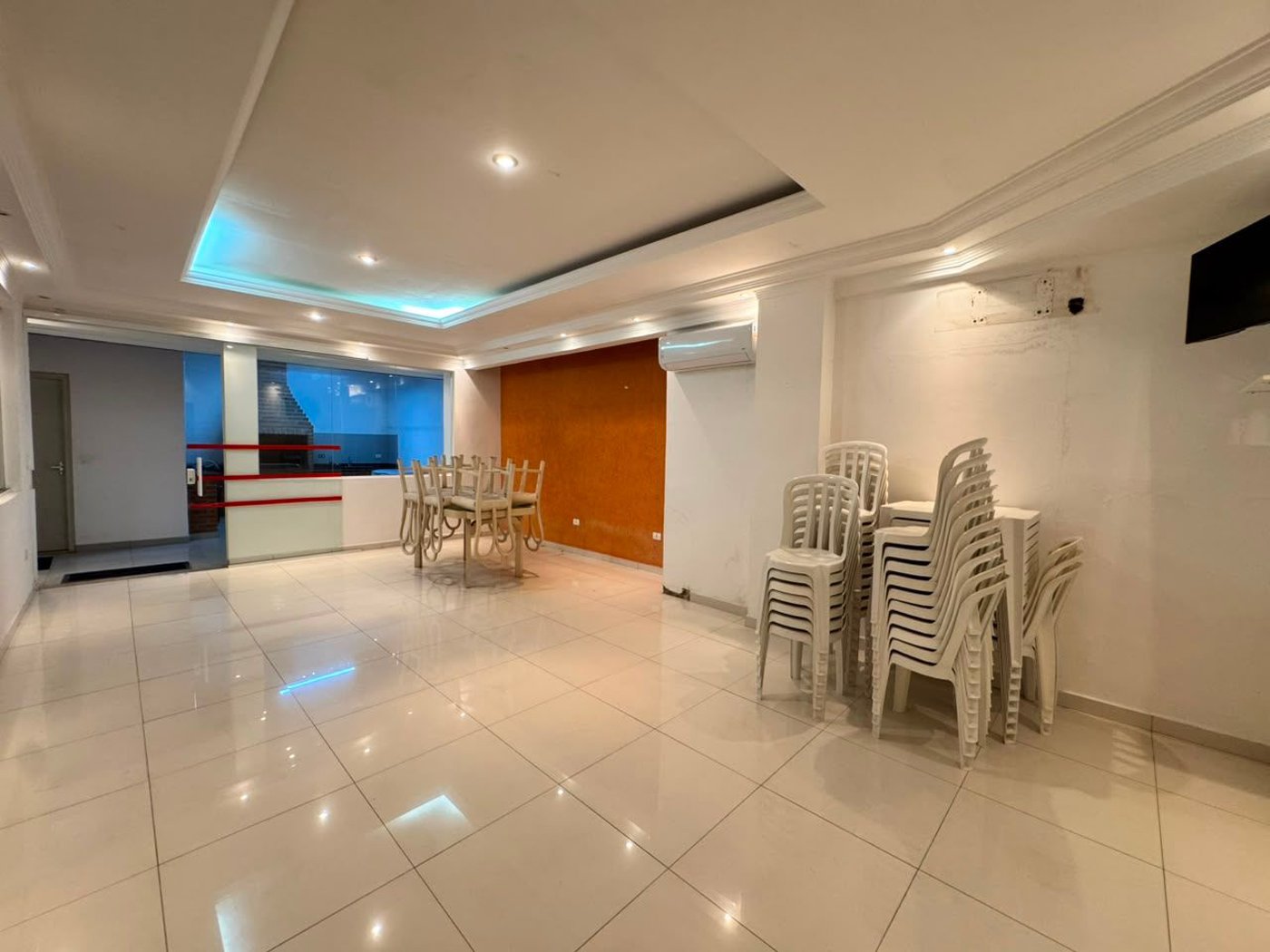 Apartamento com 3 dormitórios à venda, 73 m² por R$ 350.000,00 - Balneário Cidade Atlântica - Guarujá/SP