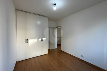 Apartamento à venda com 3 quartos, sendo 1 suíte, em Cerqueira César, São Paulo, SP