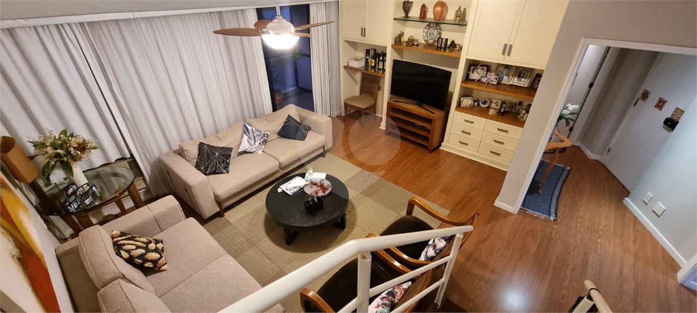 Cobertura à venda com 3 quartos, sendo 2 suítes,  em Lagoa, Rio de Janeiro, RJ