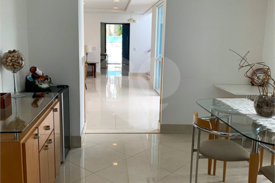 Casa à venda com 4 suítes em Santana, São Paulo, SP