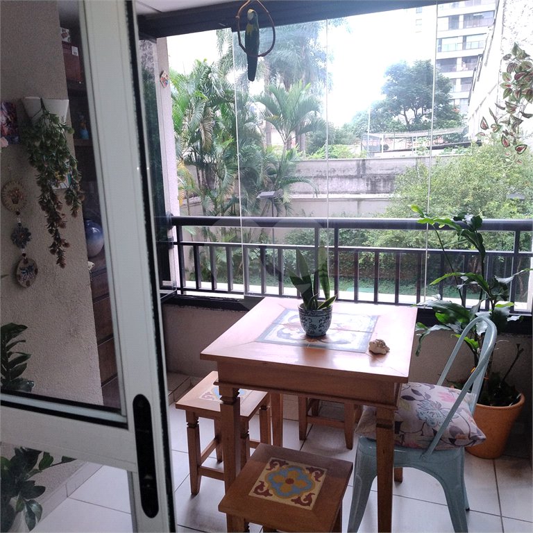 Apartamento à venda com 2 quartos, sendo 1 suíte, em Vila Pompéia, São Paulo, SP