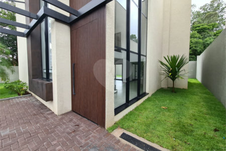 Casa em condomínio à venda com 3 suítes em Vila Santista, Atibaia, SP