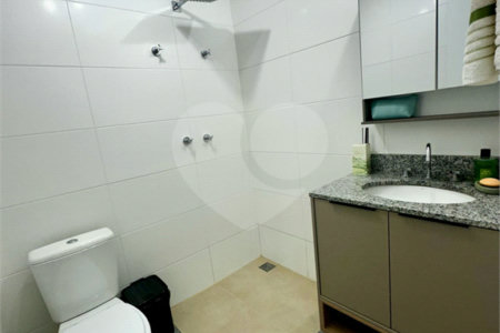 Apartamento à venda com 2 quartos, sendo 1 suíte,  no Centro, Mogi das Cruzes, SP