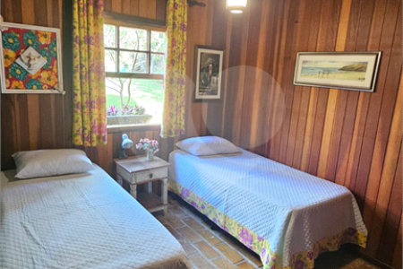 Casa Térrea à venda com 4 quartos, sendo 1 suíte, em Jardim Centenário, Atibaia, SP