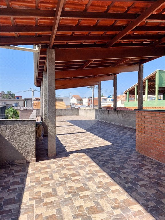 Sobrado à venda com 2 quartos, sendo 1 suíte, em Jardim Luciana, Itaquaquecetuba, SP