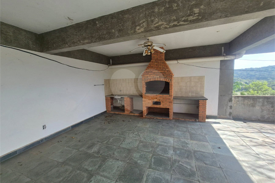 Casa à venda com 3 quartos, sendo 1 suíte, no condomínio Alpes da Cantareira, Mairiporã - SP