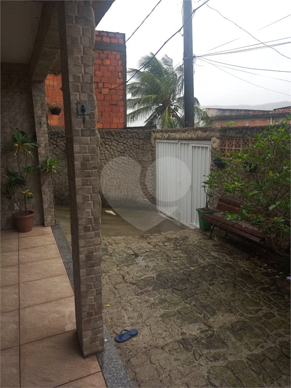 Casa à venda com 3 quartos no condomínio Não Tem Nome, Rio de Janeiro - RJ