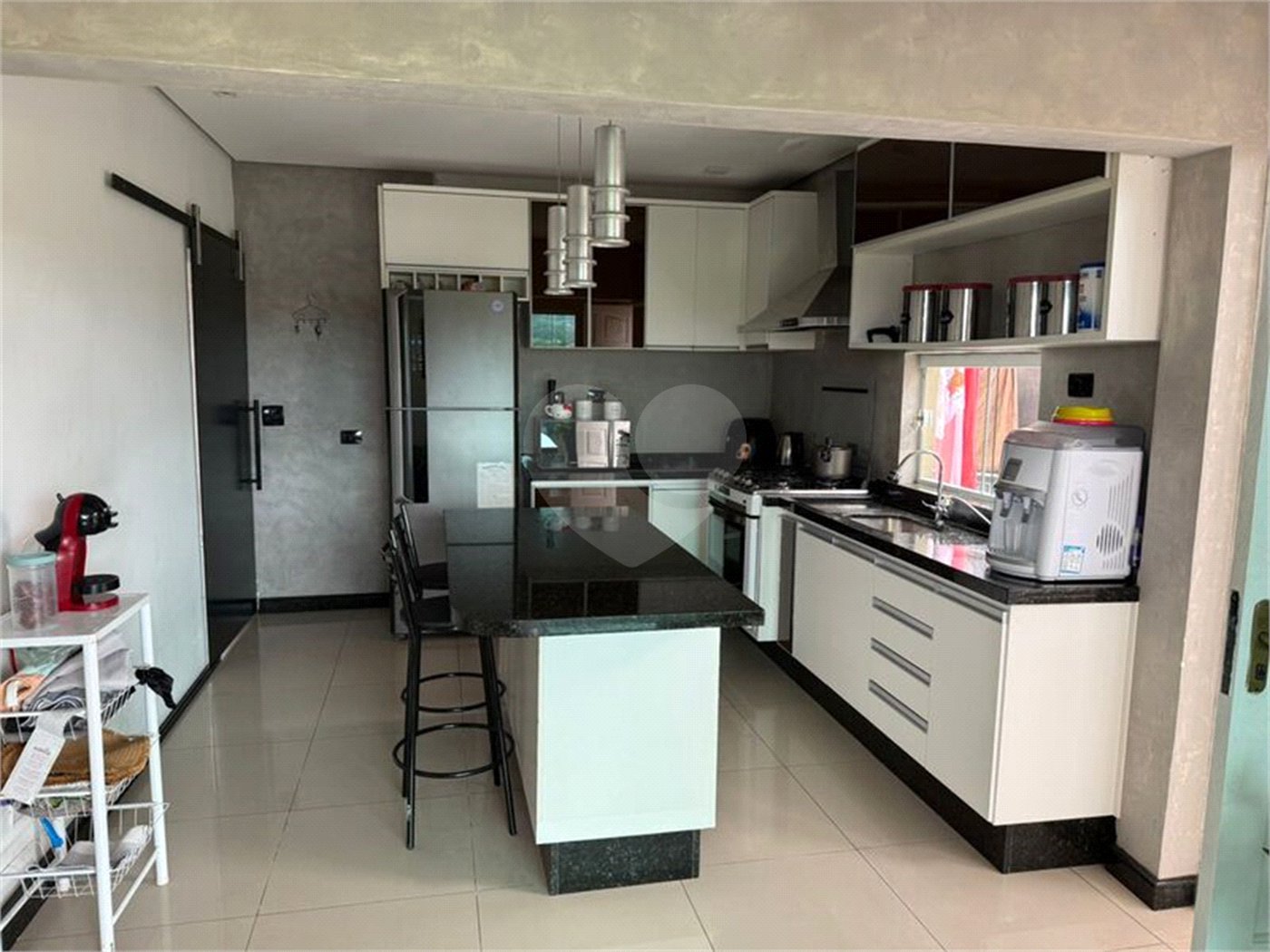Casa à venda com 3 suítes em Taboão, São Roque, SP
