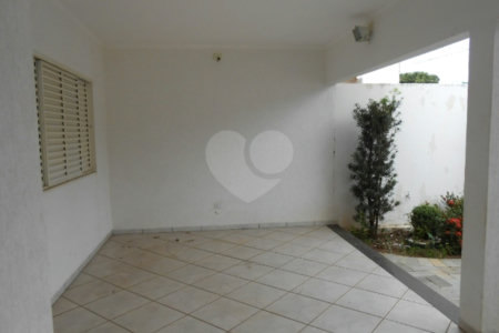 Casa à venda com 3 quartos, sendo 1 suíte, no Centro, Três Lagoas, MS