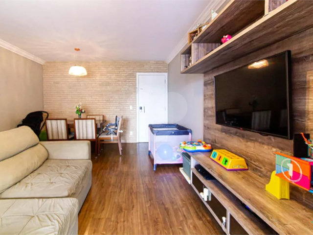Apartamento à venda com 3 quartos, sendo 1 suíte,  em Vila Romana, São Paulo, SP