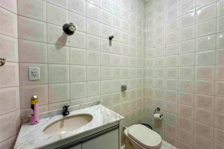 Sobrado à venda com 5 quartos, sendo 3 suítes, em Cidade Nova Peruíbe, Peruíbe, SP