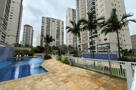 Apartamento à venda com 3 quartos, sendo 1 suíte, em Vila Gilda, Santo André, SP