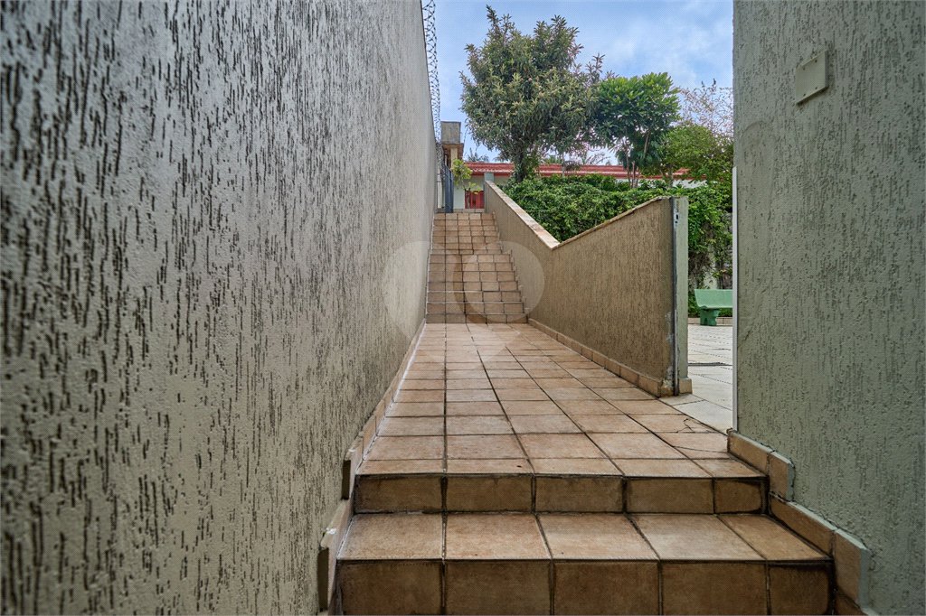 Sobrado à venda com 4 quartos, sendo 1 suíte, em Brooklin Velho, São Paulo, SP