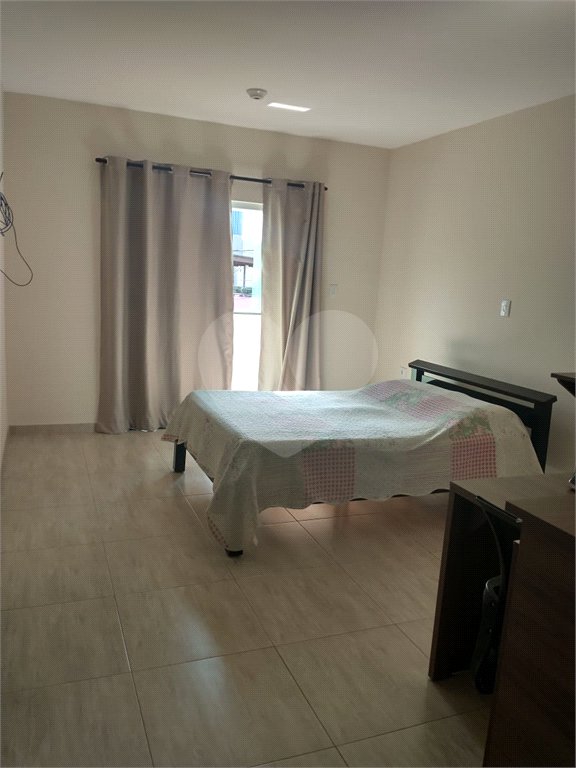 Sobrado à venda com 3 quartos, sendo 1 suíte,  em Jardim Universo, Mogi das Cruzes, SP