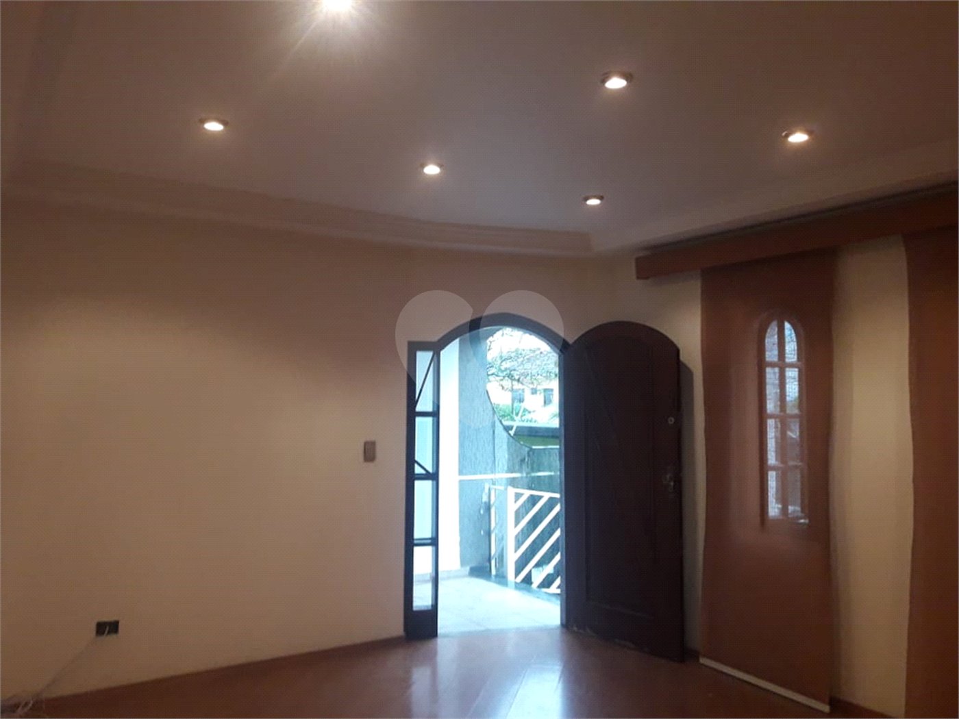 Sobrado à venda com 4 quartos, sendo 1 suíte, em Jaçanã, São Paulo, SP