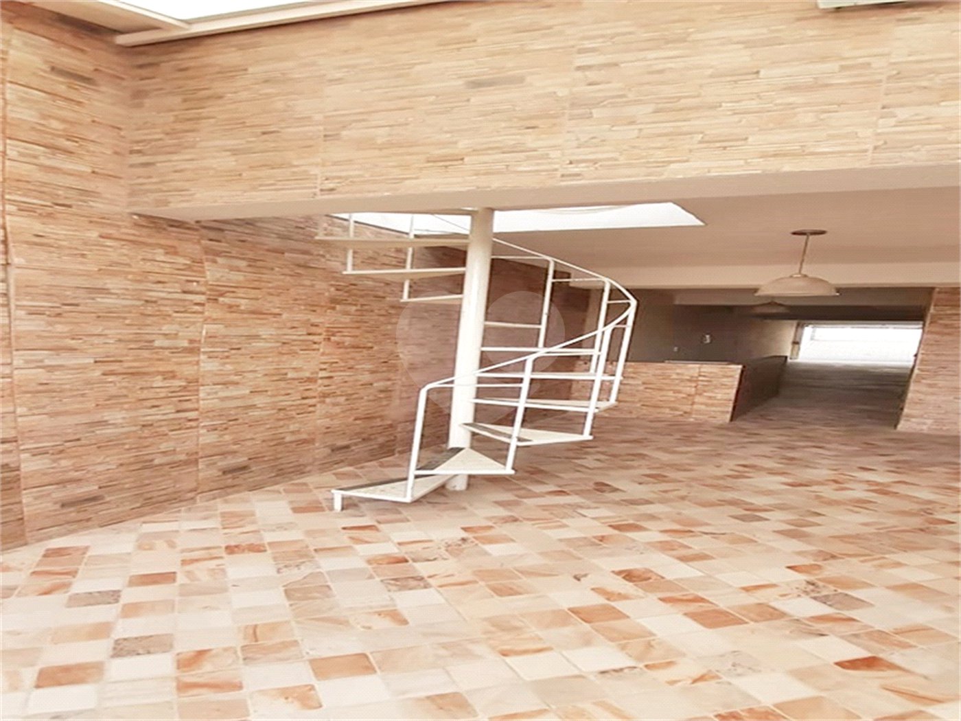 Sobrado à venda com 4 quartos, sendo 3 suítes, em Vila Maria Alta, São Paulo, SP