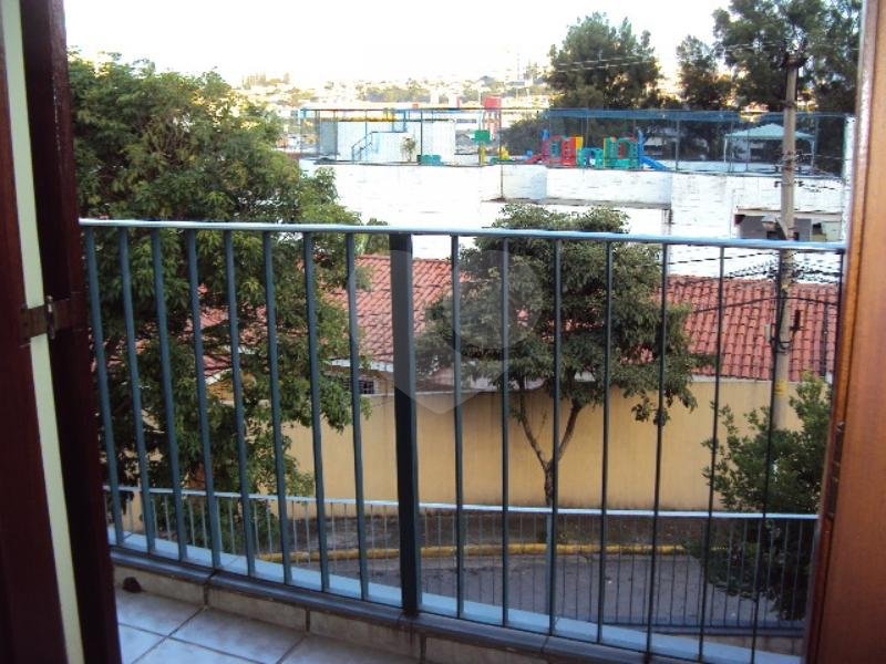 Sobrado à venda com 4 quartos, sendo 2 suítes, em Jardim Peri Peri, São Paulo, SP
