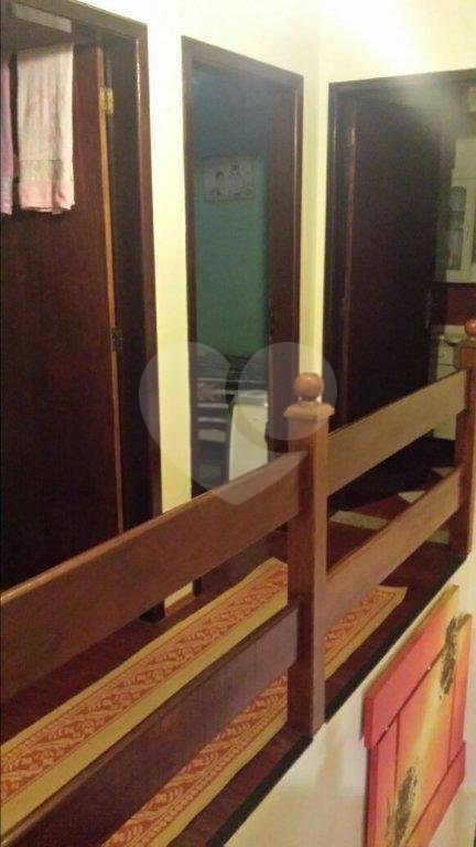 Casa à venda com 3 quartos, sendo 1 suíte, no condomínio Jardim das Pedras, São Paulo - SP