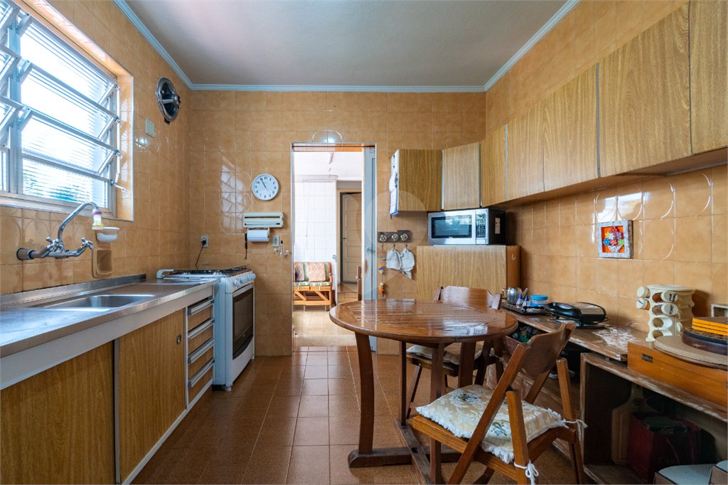 Sobrado à venda com 3 quartos, sendo 1 suíte, em Moema, São Paulo, SP