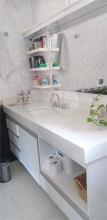 Casa à venda ou para alugar com 3 quartos, sendo 1 suíte, em Parque das Colinas, Valinhos, SP