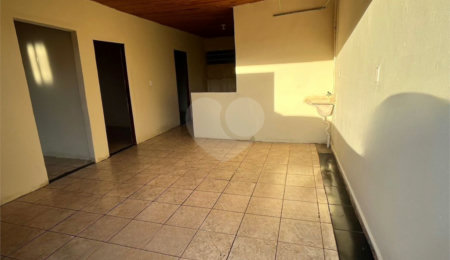 Casa à venda com 3 quartos em Residencial Ponta Porã I, Ponta Porã, MS