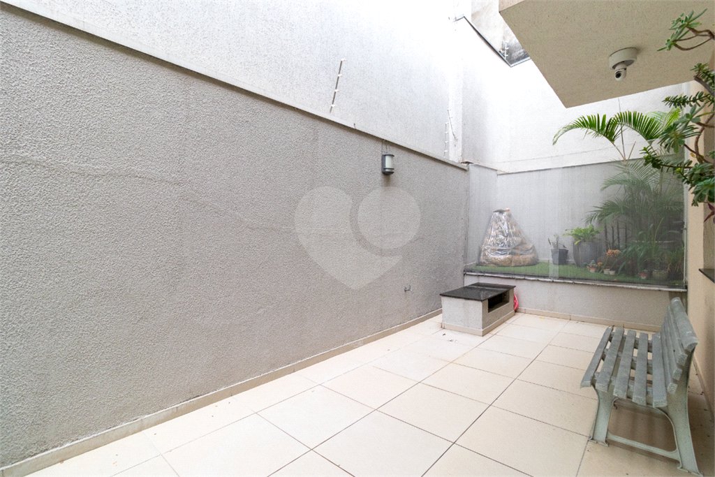 Casa à venda com 3 quartos, sendo 1 suíte, no condomínio Orquideas, São Paulo - SP